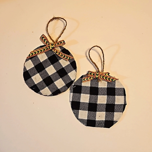 Hand Crafted Upcycled farmhouse decor Christmas hanging ornaments plaid fabric - Picture 6 of 17